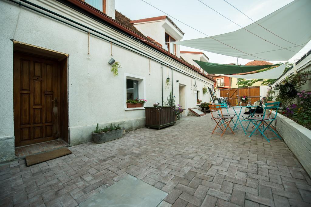Bike House - 250-Year-Old Restored House In A Quiet Area Braşov Eksteriør bilde